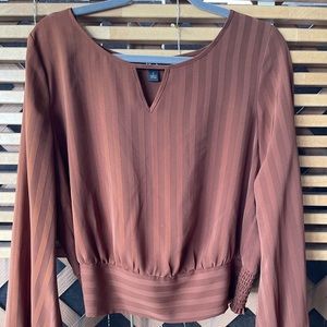 BCX Women Long Bell Sleeve Size L